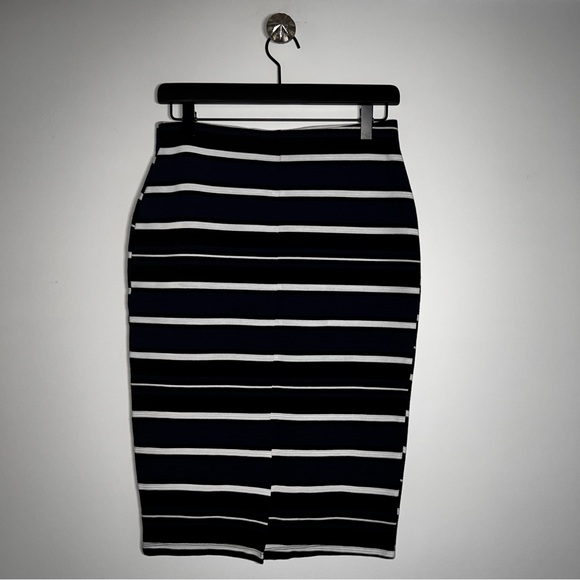 ZARA TRAFALUC collection’s stason midi skirt knit pencil - Picture 3 of 16